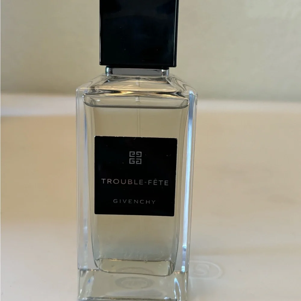Givenchy Trouble-Fête *One-of-Kind* Sale - Picture 13 of 13